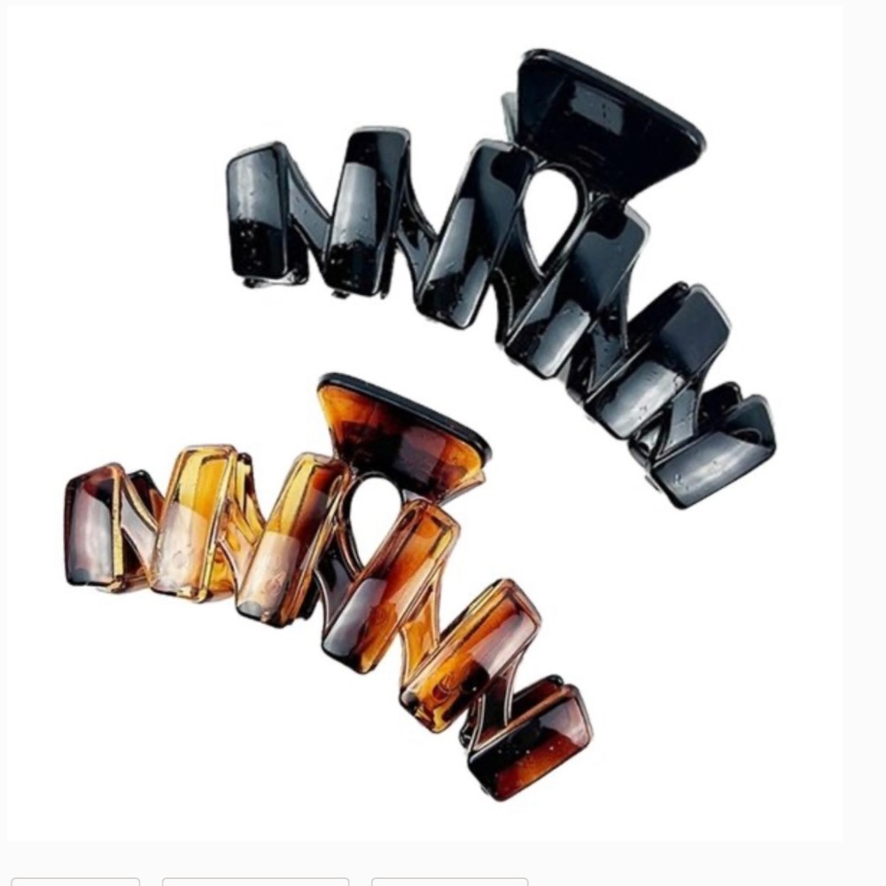 NWT Zig Zag Non-Slip Hair Claw Hair Clip!  You get ONE!